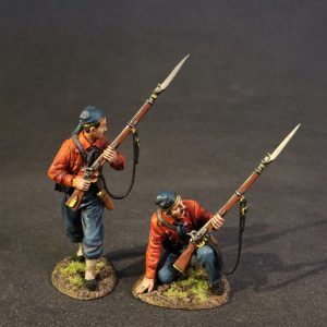 2 New York Zouaves FIRING AND LOADING