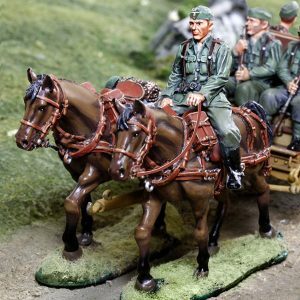 German WWII Limber Horse Set (Heer) 2 Horses w rider figure