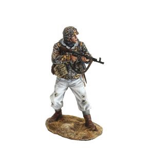 German Waffen SS soldier Firing MP44ÿ