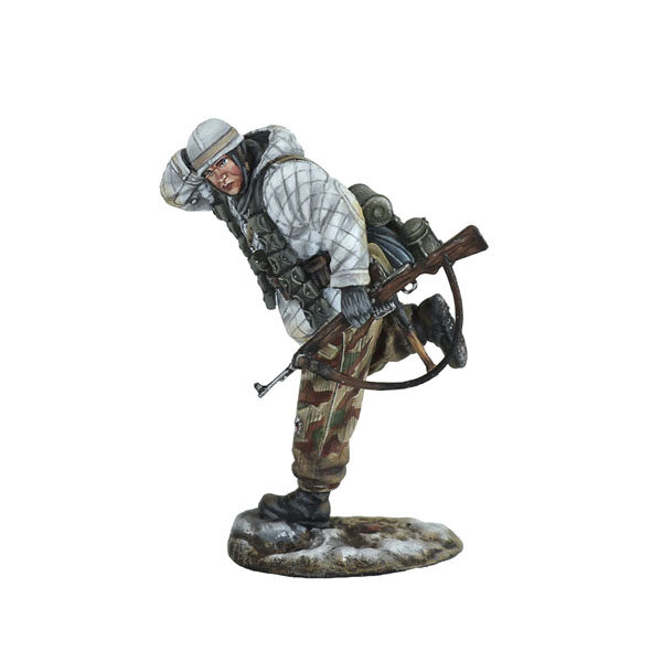 German Fallschirmjager Running with GW41