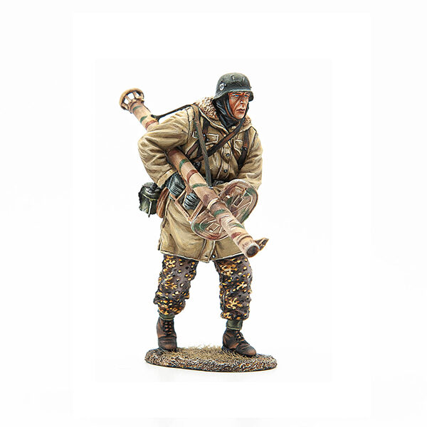 German Waffen SS Advancing with PzSchrek