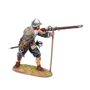 Spanish Tercio Musketeer Ready to Fire