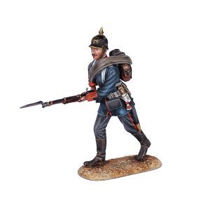 Prussian Infantry Advancing Leveled Arms