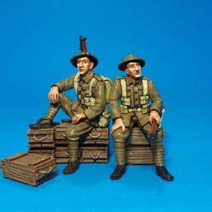 58th 2/1st LONDON DIVISION,  2 Tommies waiting