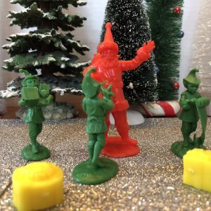 Santa and His Elves (6 pieces)