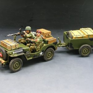 Jeep dei paracadutisti con traino, guidatore e soldato