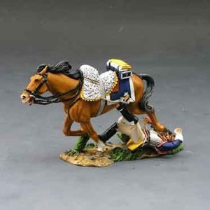 Corazziere colpito trascinato dal cavallo