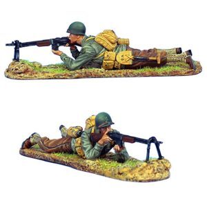 US 4th ID Private Laying Firing BAR