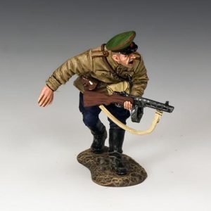Combat Leader Cautiously moving forward with his PPSh-41