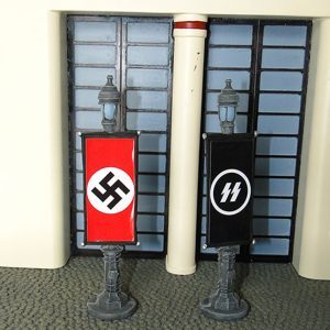 Coppia di lampioni NAZISTI(RESINA)