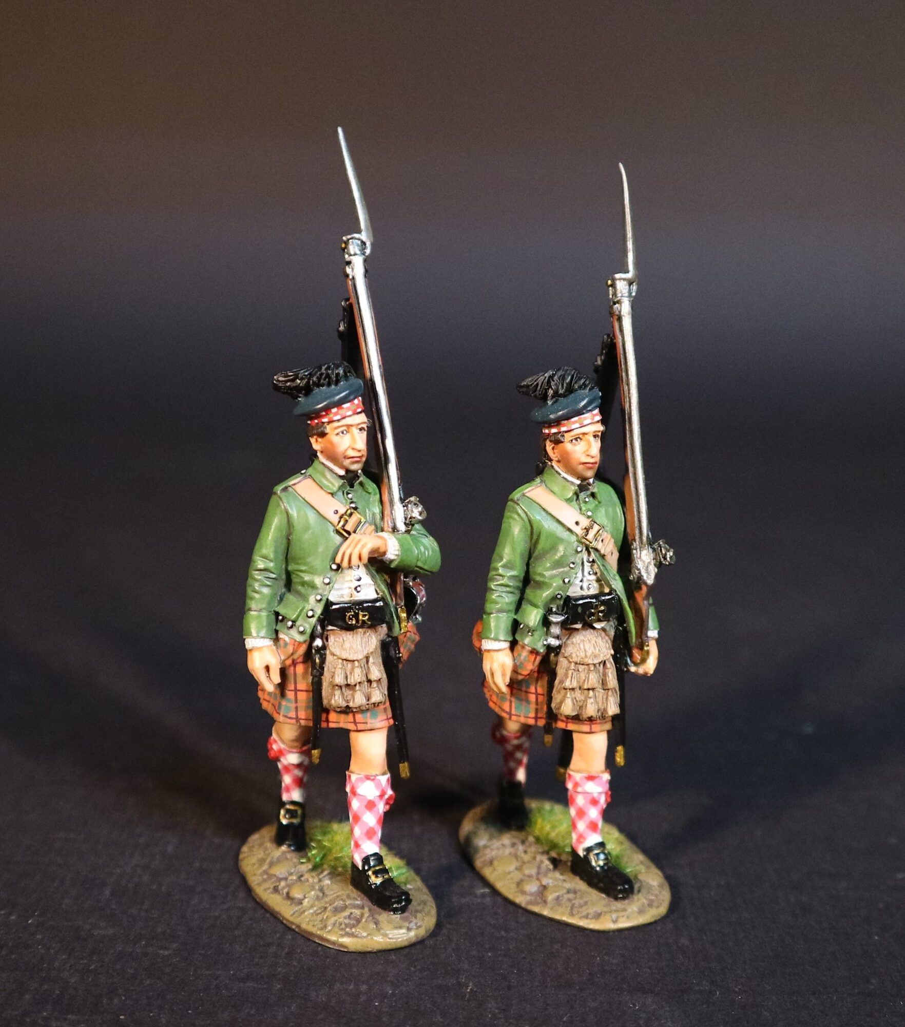 2 Highlanders