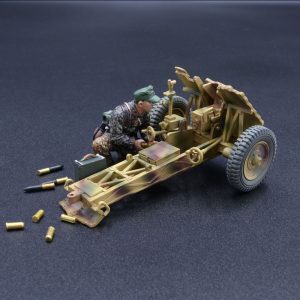 German light infantry 7.5cm cannon with crew figure