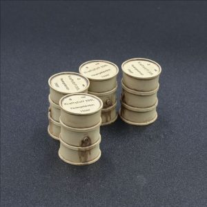 4 fuel barrels in Dunkelgelb yellow