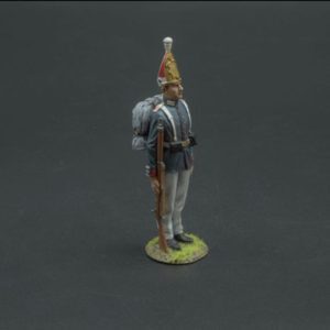 Guard Grenadiers with round free form grass base