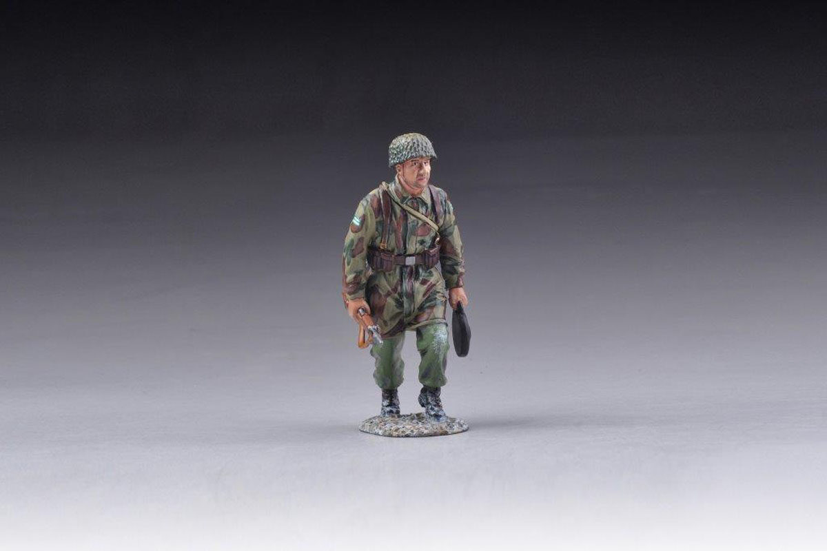 FJ Running with Rifle and Vehicle Mine (winter)