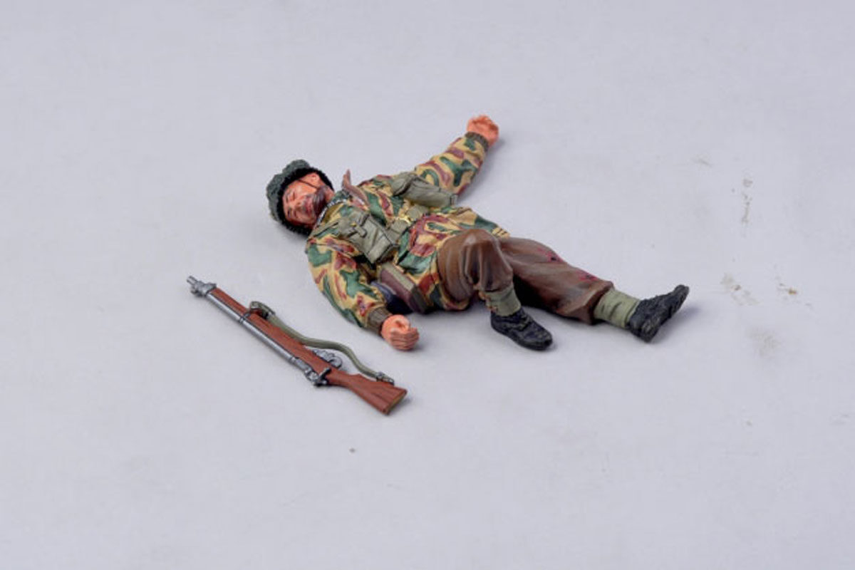 An unlucky Para lies dead somewhere in Arnhem