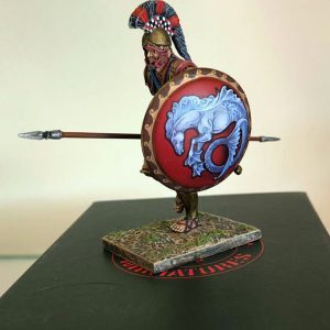 Hoplite with shield design