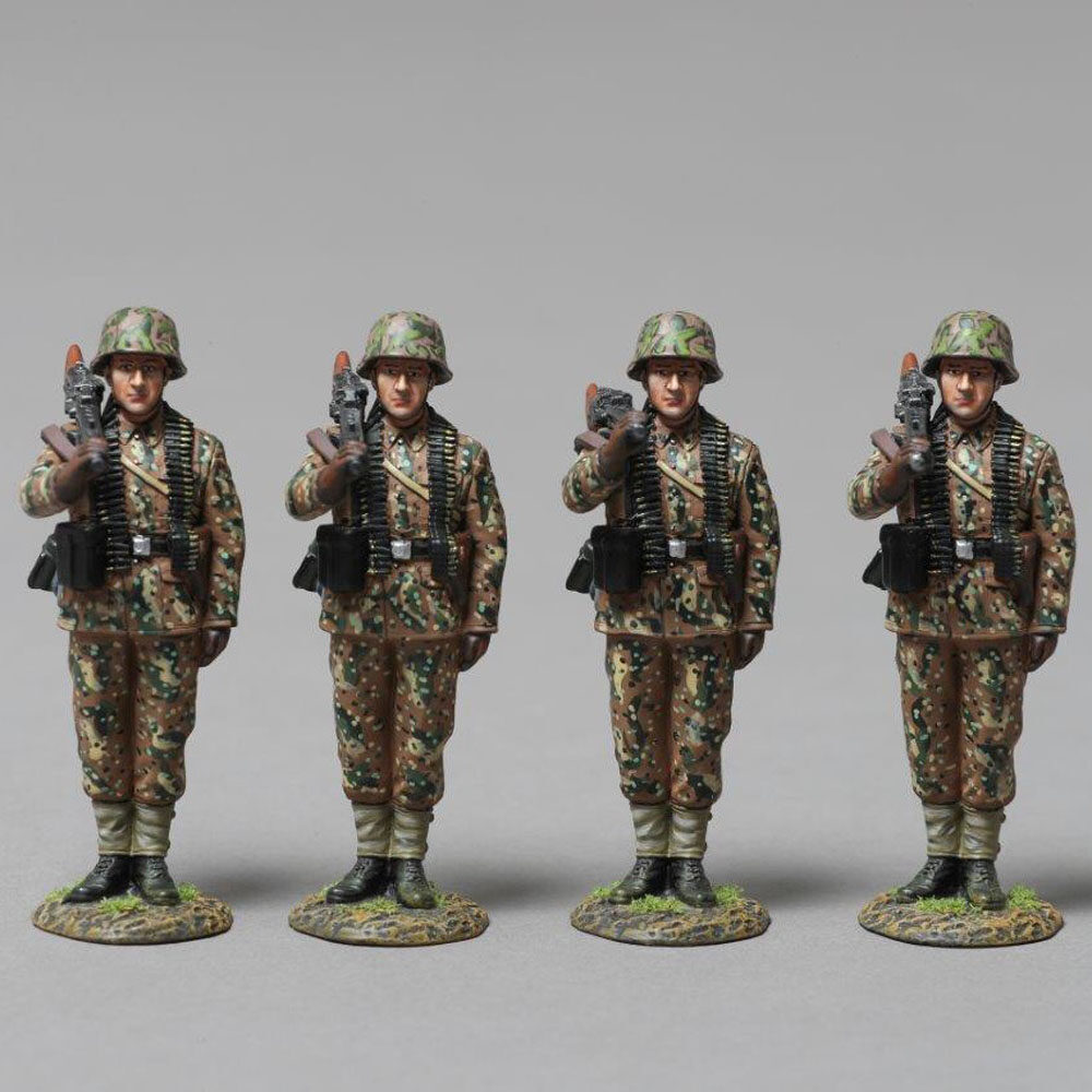 Aÿfour man set of our 12th SS MG Grenadiers on parade