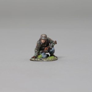 Kneeling infanteer with lowered rifle from the 12th SS Hitlerjugend NO BASE