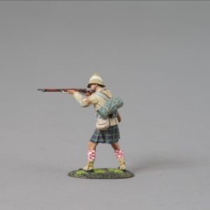 standing highlander firing Sergeant
