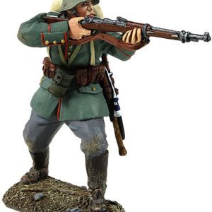 1916-18 German Infantry Advancing Firing