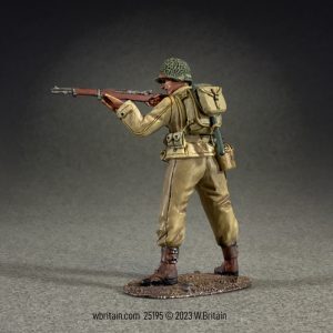 U.S. Infantryman Standing Firing M1 Garand, 1943-45 - Single figure in box