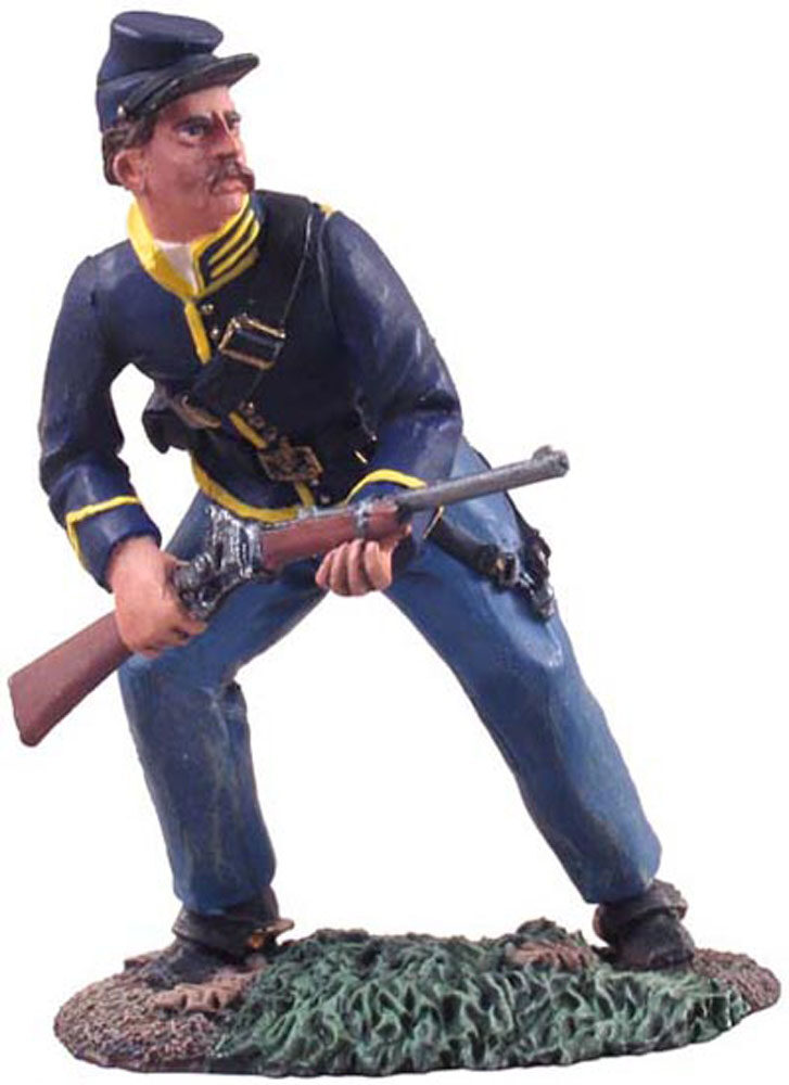 Union Cavalry Trooper Dismounted Advancing