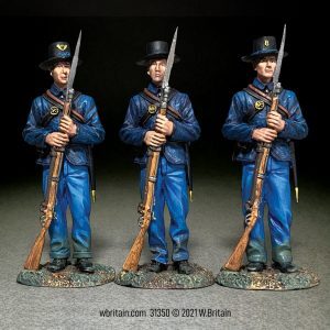 Federal Infantry Standing at Rest