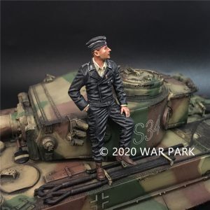 KU067 SS Tank Commander