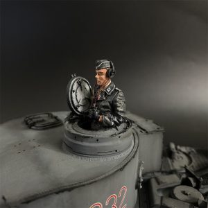 KU107 Waffen SS Tank Commander Holding Hand A