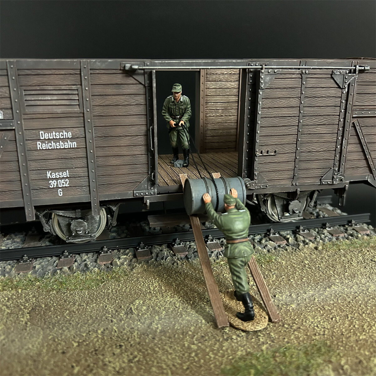 Wehrmacht Carrying Oil Drums Soldiers