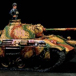 Carro Armato Panther Ausf G con mimetica da agguato e comandante di vedetta
