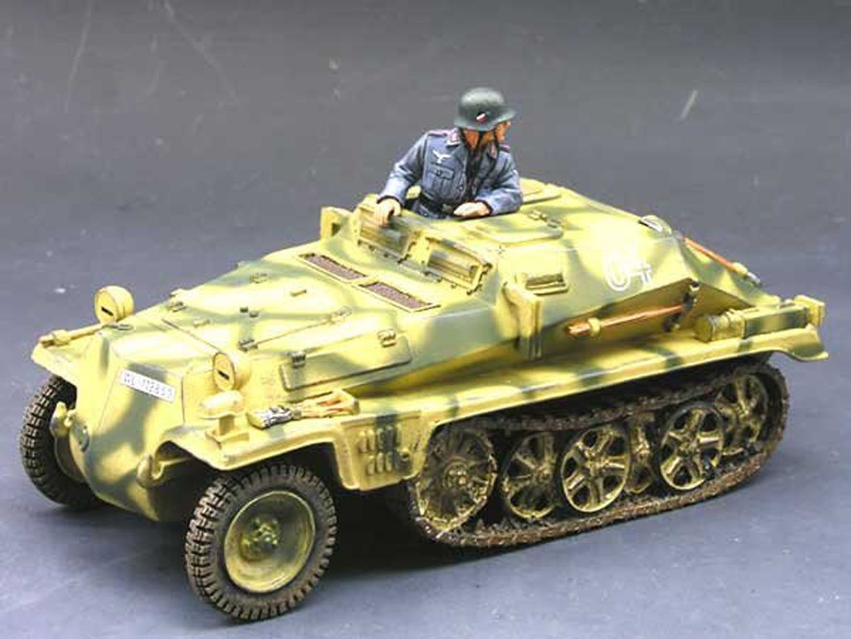 Trattore semicingolato SdKfZ.252