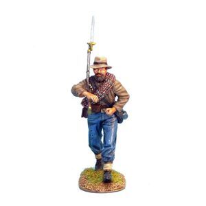 Confederate Infantry Advancing - Checkered Blanket Roll