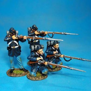 4 Figures Loading and Firing,