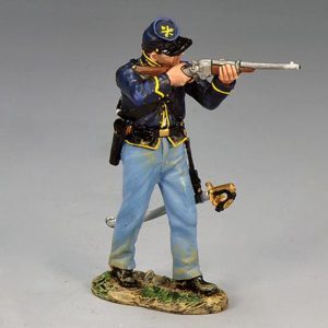 Soldato Nordista in piedi che mira con la carabina