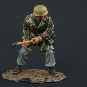 Granatiere paracadutista tedesco pronto a lanciare (versione Normandia)