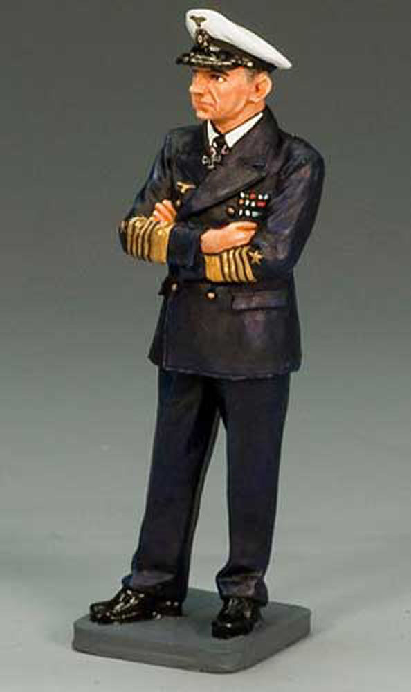 Ammiraglio Karl Donitz in uniforme da giorno