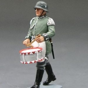Tamburino della Wehrmacht in marcia
