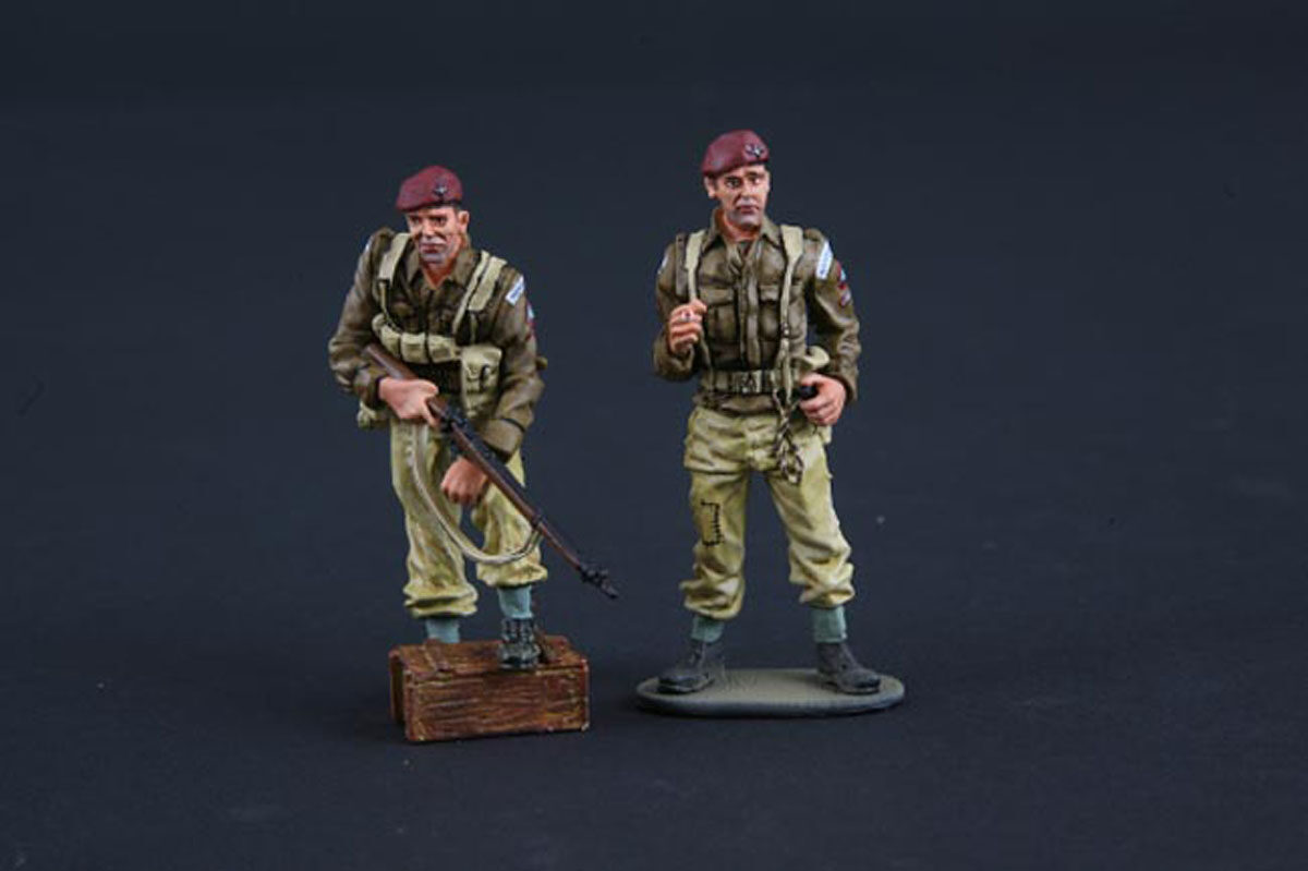 2 par
britannici di guardia (versione Mediterraneo)