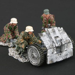 Cannone da 75 mm con tre artiglieri SS (Versione Invernale)