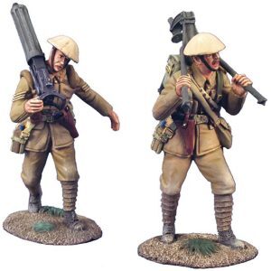 VICKERS GUN ON THE MOVE CREW CARRYING BROKEN DOWN GUN
