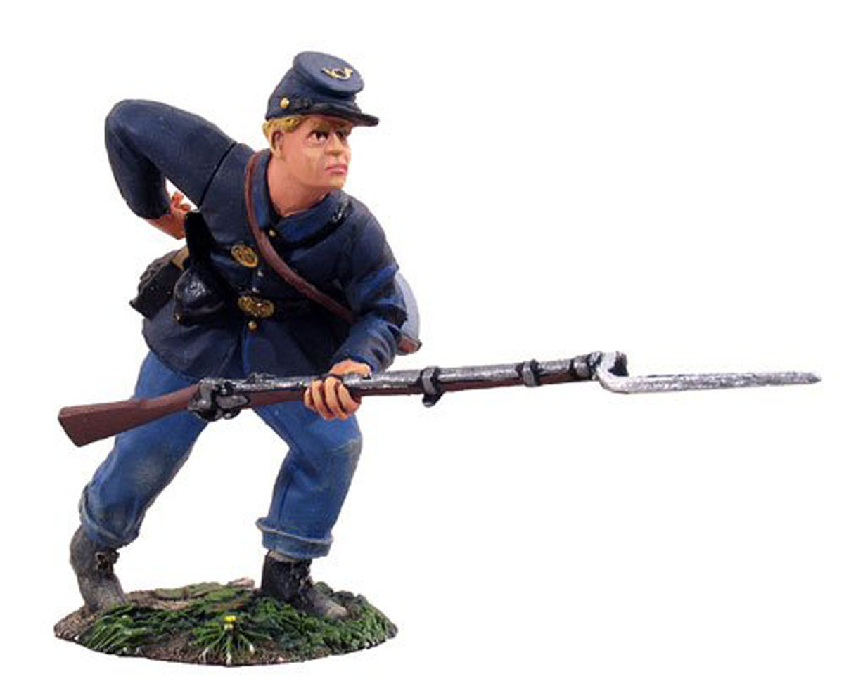 Union Infantry Standing Reaching for Cartridge
