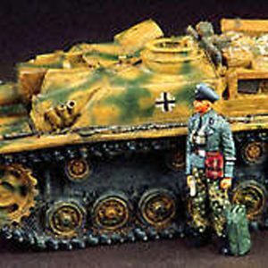 Cannone d'assalto SturmGeschutz III con ufficiale