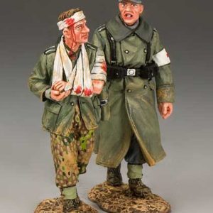 Medico con soldato del SS Panzer ferito