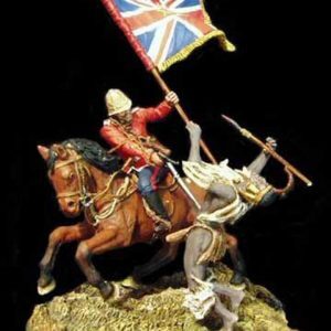 Soldato inglese a cavallo con bandiera uccide guerriero zulu