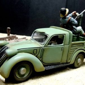 FIAT 1100 CON MITRAGLIATORE - AFRICA 1942  (AUTO +  PILOTA + ARTIGLIERE)
