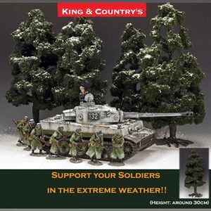 Pine Tree (30 cm)