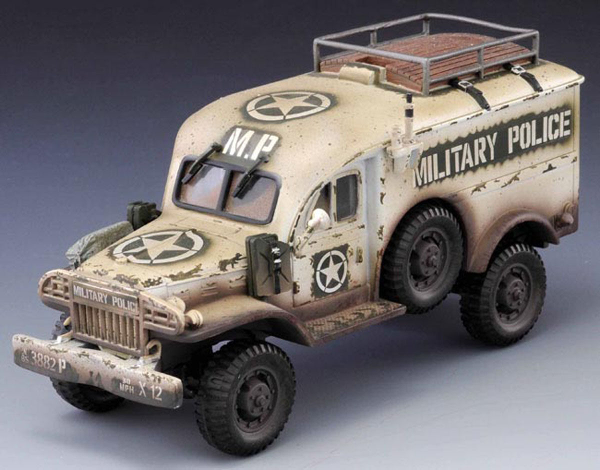 Camionetta Dodge della Polizia Militare USA con autista (Inverno)