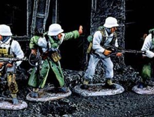 FOUR FIGURE ATTACK SET
